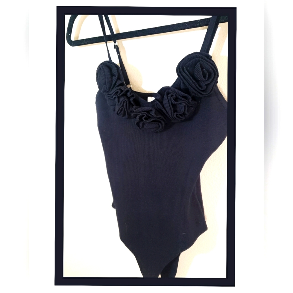 Nwt flowered bodysuit...various sizes - Picture 1 of 2